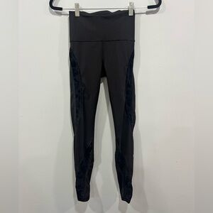 Lululemon Leggings 2 Black Velvet Floral Wunder Under High Rise